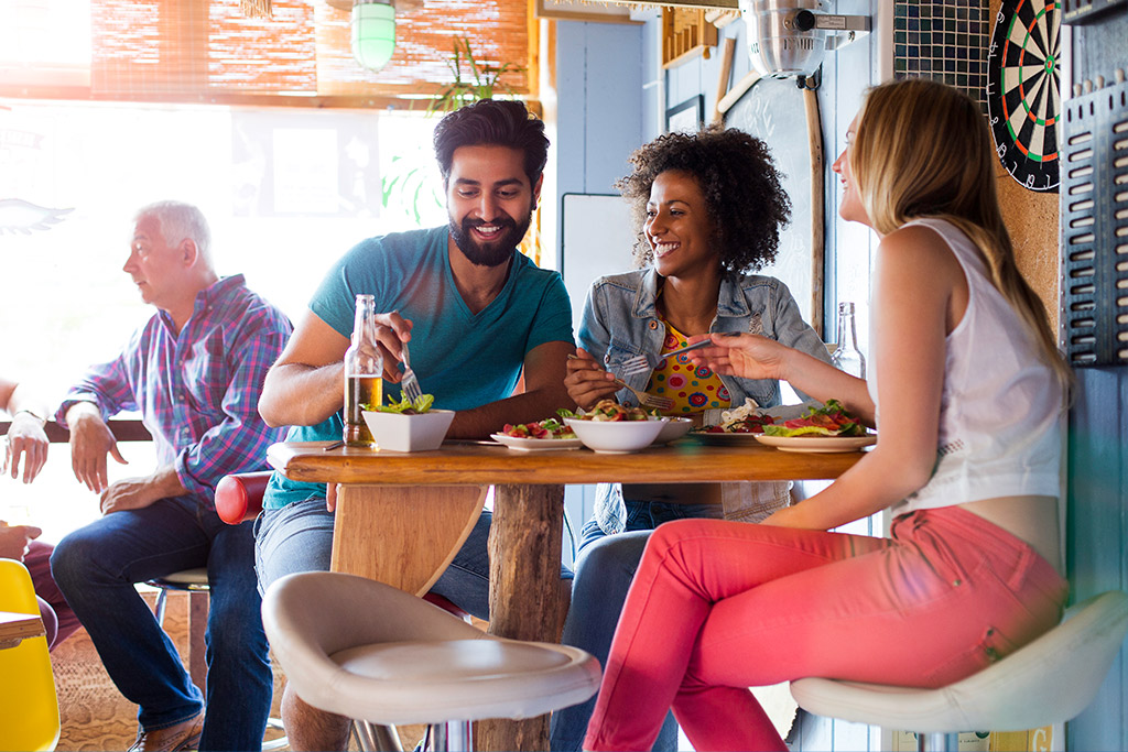 Winning Over the Generations: 4 Ways to Appeal to Millennial Diners